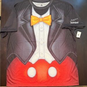 NWT ~ Disneyland Mickey Mouse Style Short Sleeve T-Shirt ~ Size Large